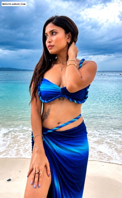 Famous Insta Model Sarmishtha Sarkar Sucks Boyfriend’s Dick and Gets Her Wet Pussy Licked Full Nude Sex